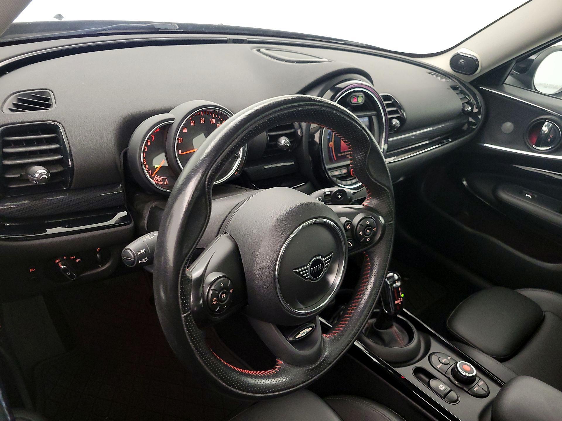 Thumbnail: 2020 MINI Cooper Clubman - 9