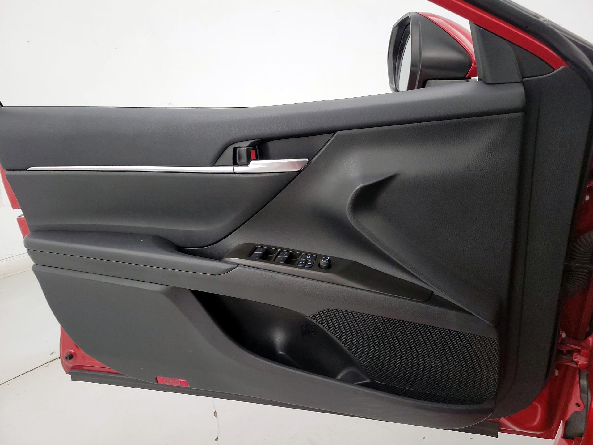 Thumbnail: 2023 Toyota Camry - 12