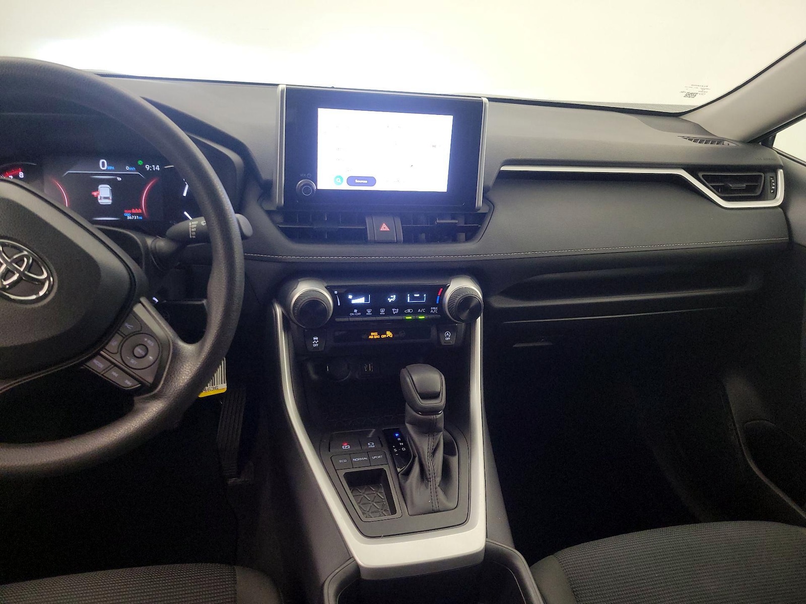 2025 Toyota RAV4 LE - Photo 10