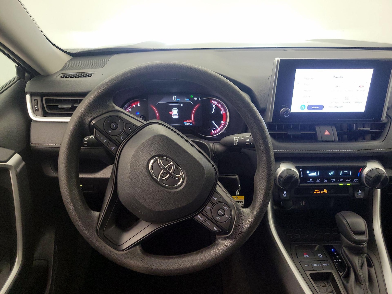 2025 Toyota RAV4 LE - Photo 11
