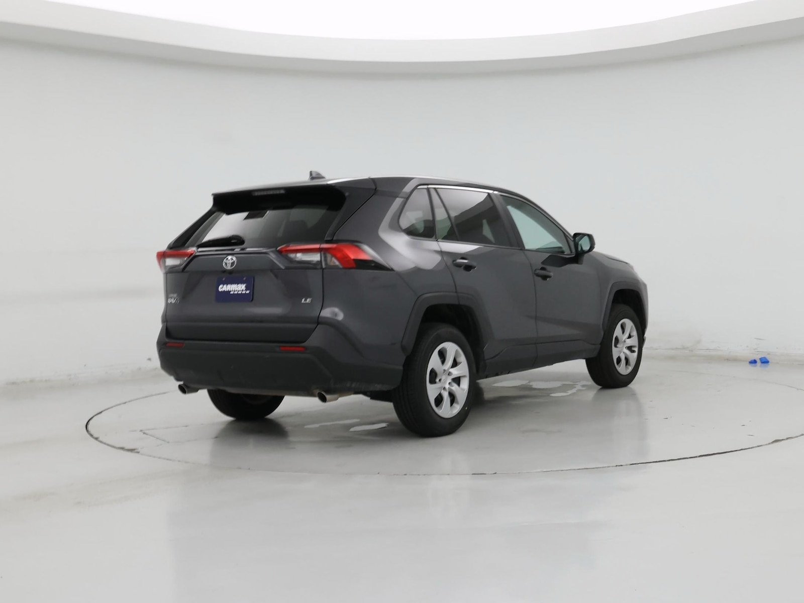 2025 Toyota RAV4 LE - Photo 9