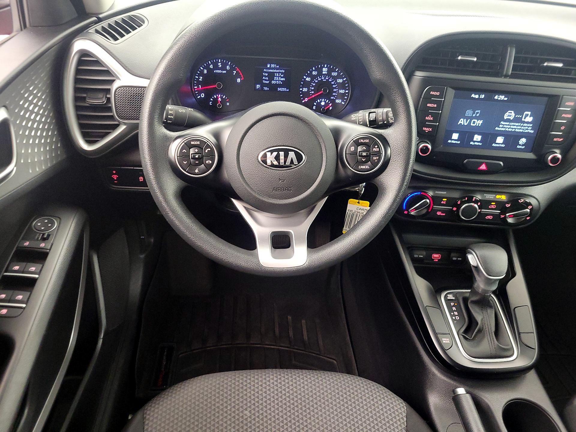Thumbnail: 2020 Kia Soul - 10
