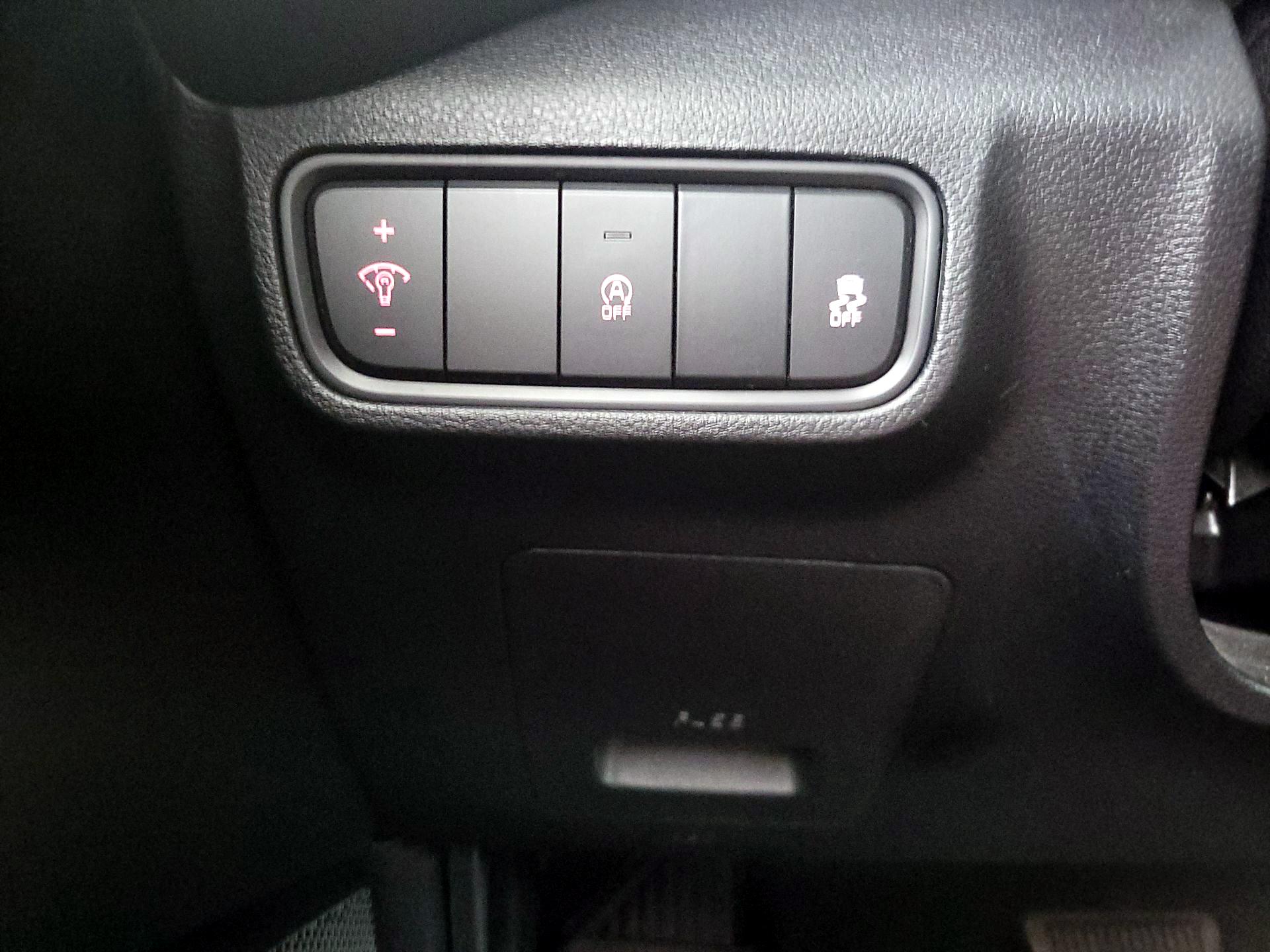 Thumbnail: 2020 Kia Soul - 13