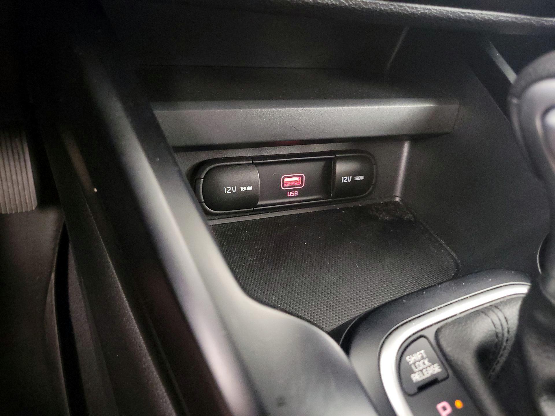 Thumbnail: 2020 Kia Soul - 18