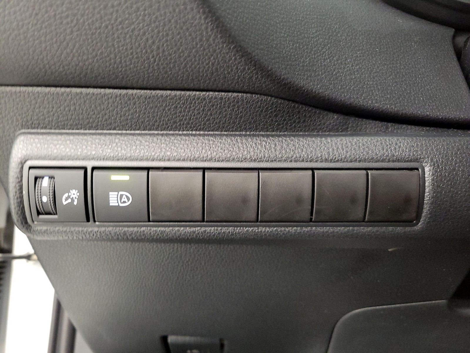 2023 Toyota Corolla SE - Photo 14