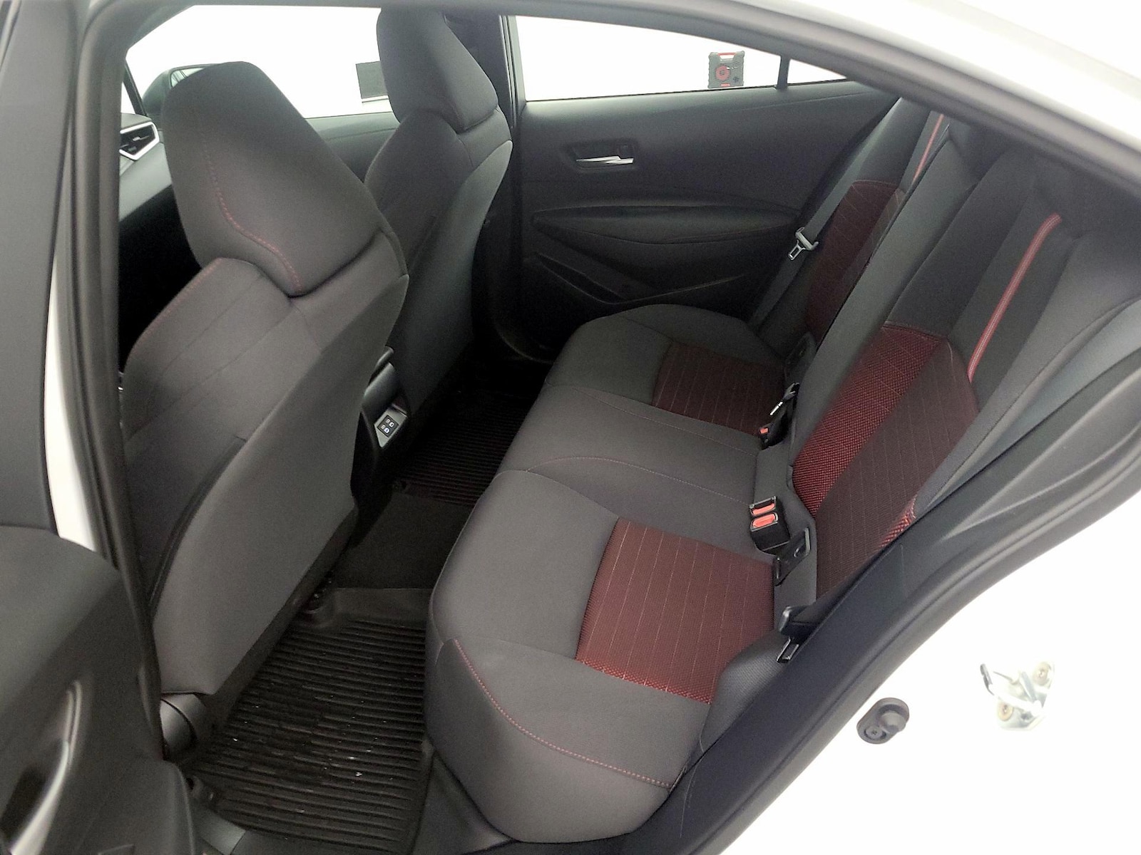2023 Toyota Corolla SE - Photo 20