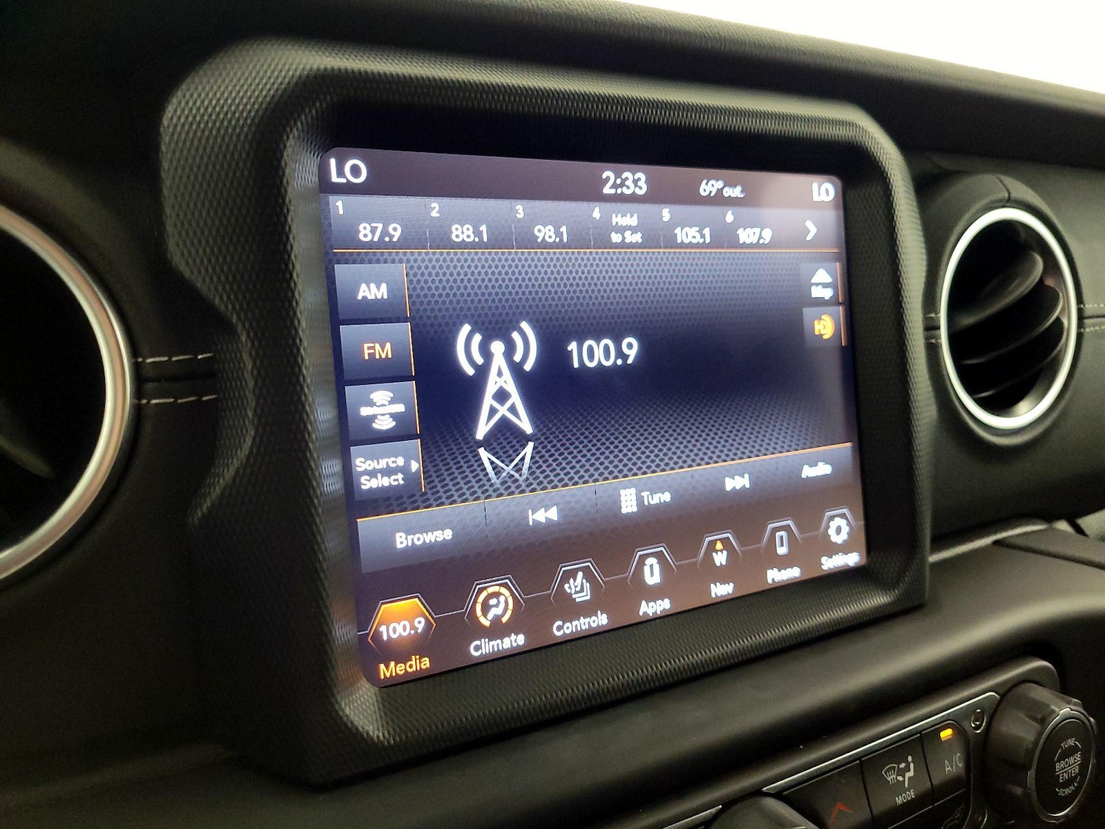 2023 Jeep Wrangler 4xe Sahara 4XE - Photo 17