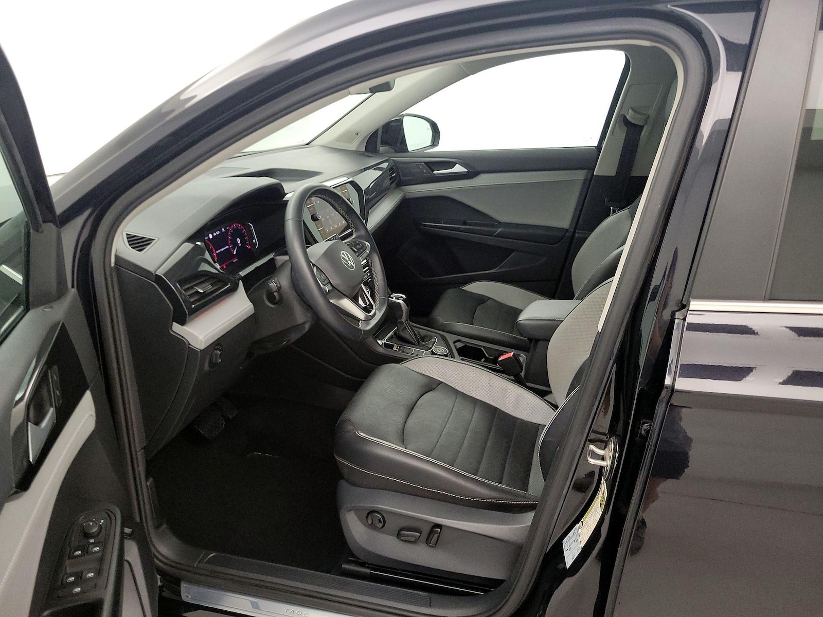 2022 Volkswagen Taos SEL - Photo 12