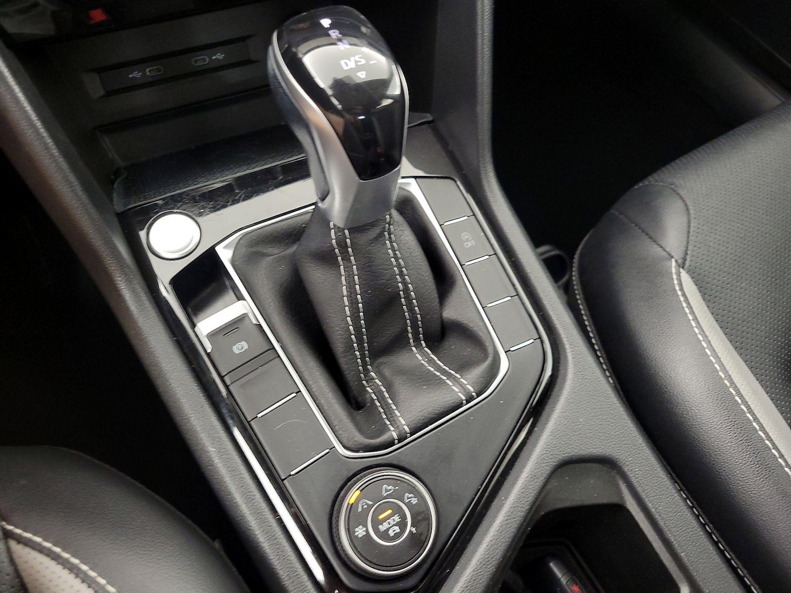 2022 Volkswagen Taos SEL - Photo 17