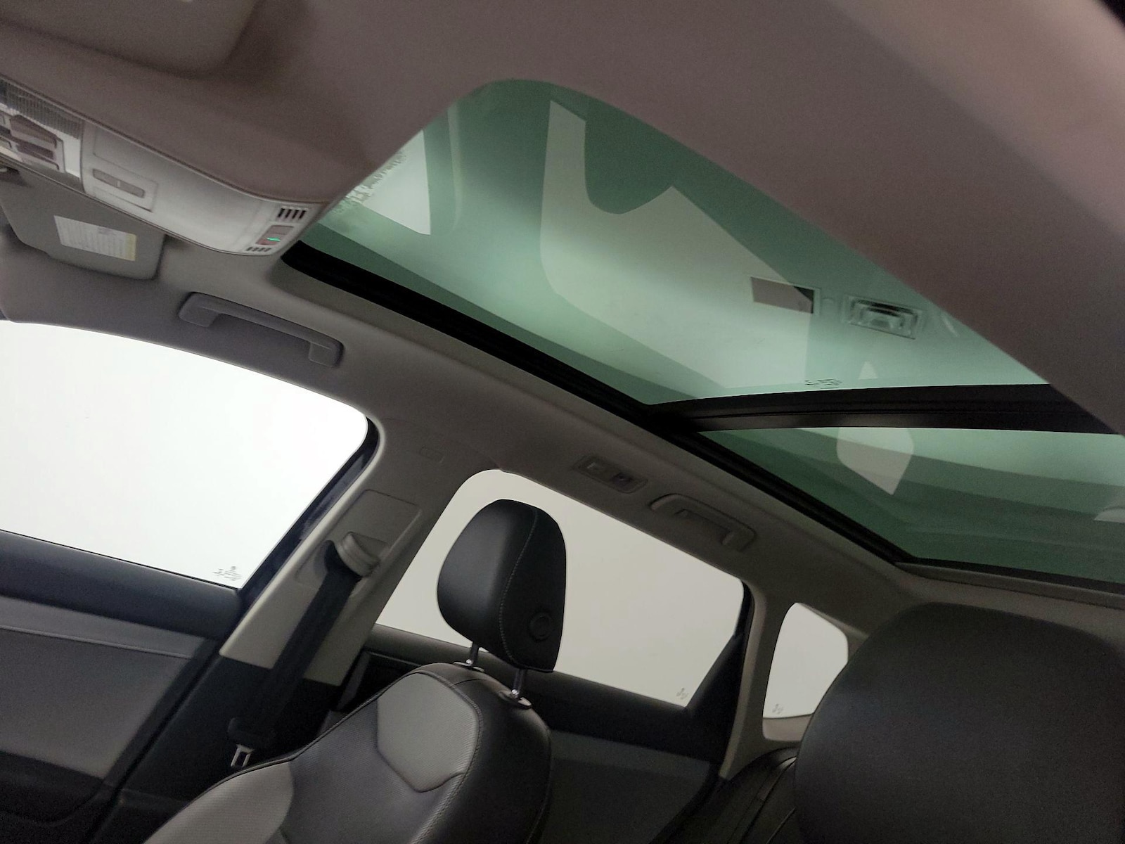 2022 Volkswagen Taos SEL - Photo 19