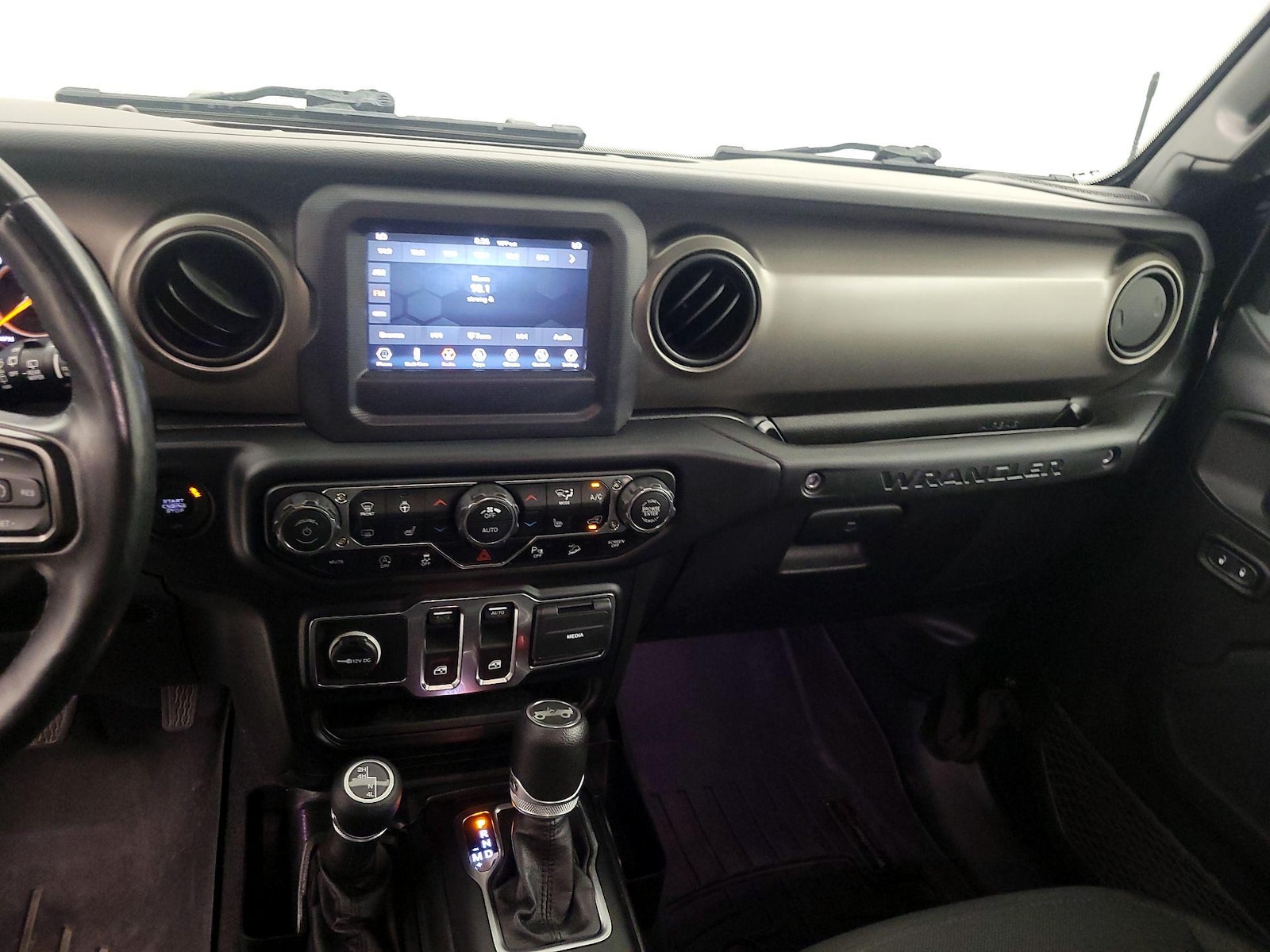 2019 Jeep Wrangler Sport S - Photo 10