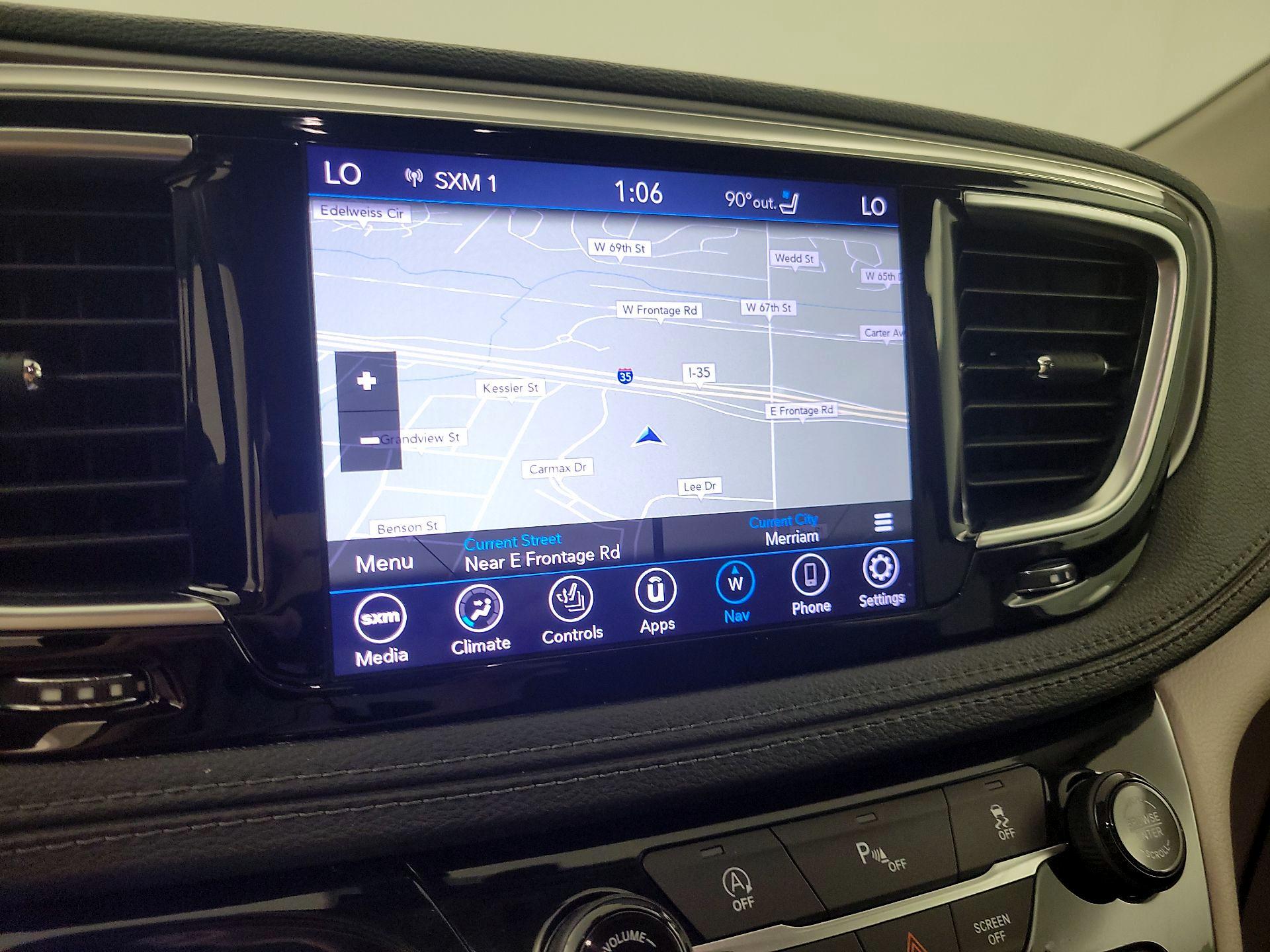 Thumbnail: 2019 Chrysler Pacifica - 14