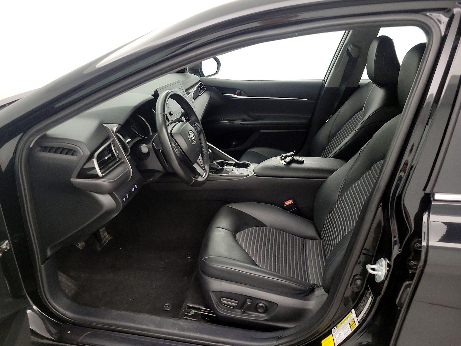 Power Seat(s) & Side Airbags