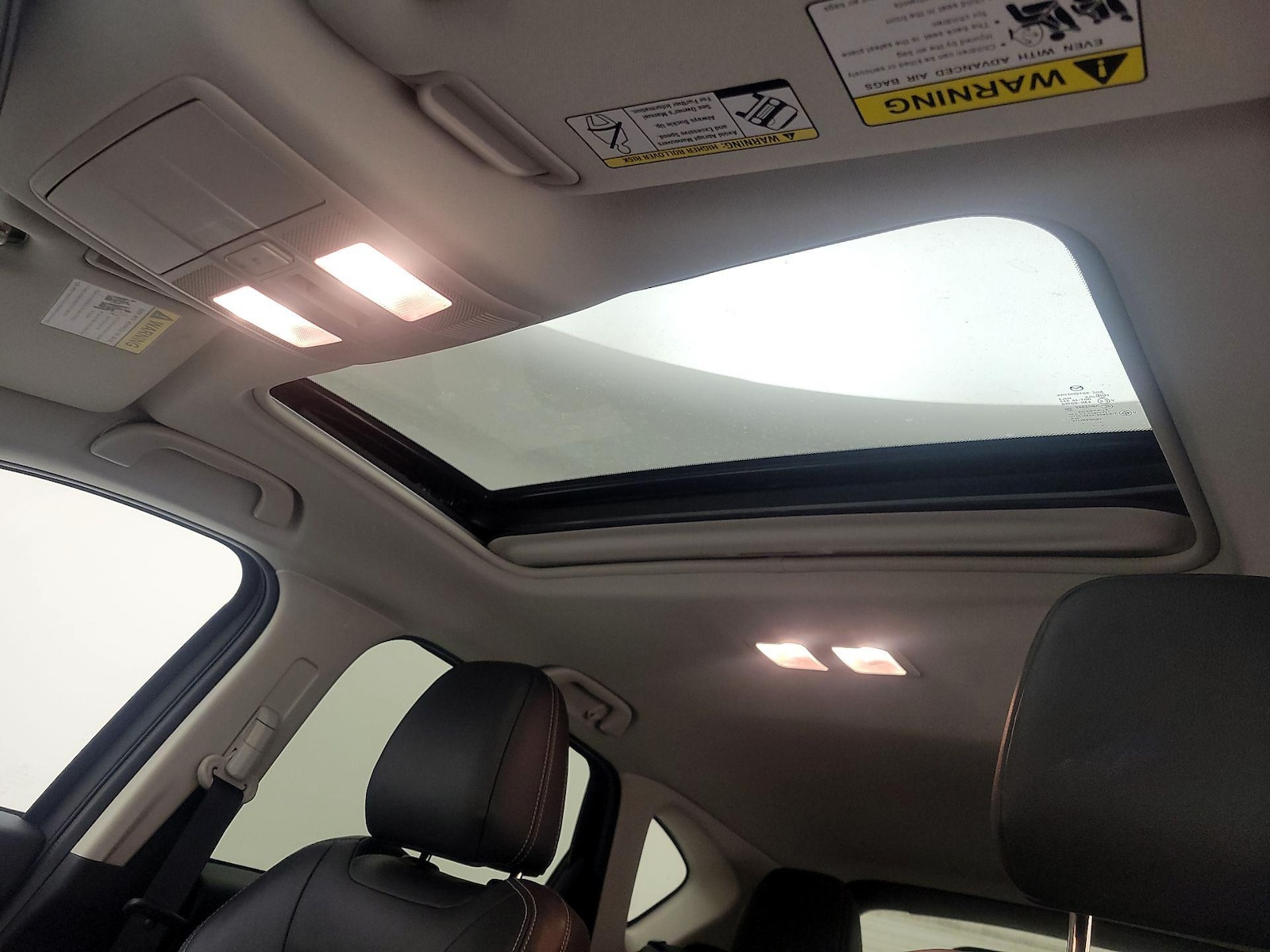 Sunroof(s) & Overhead Airbags
