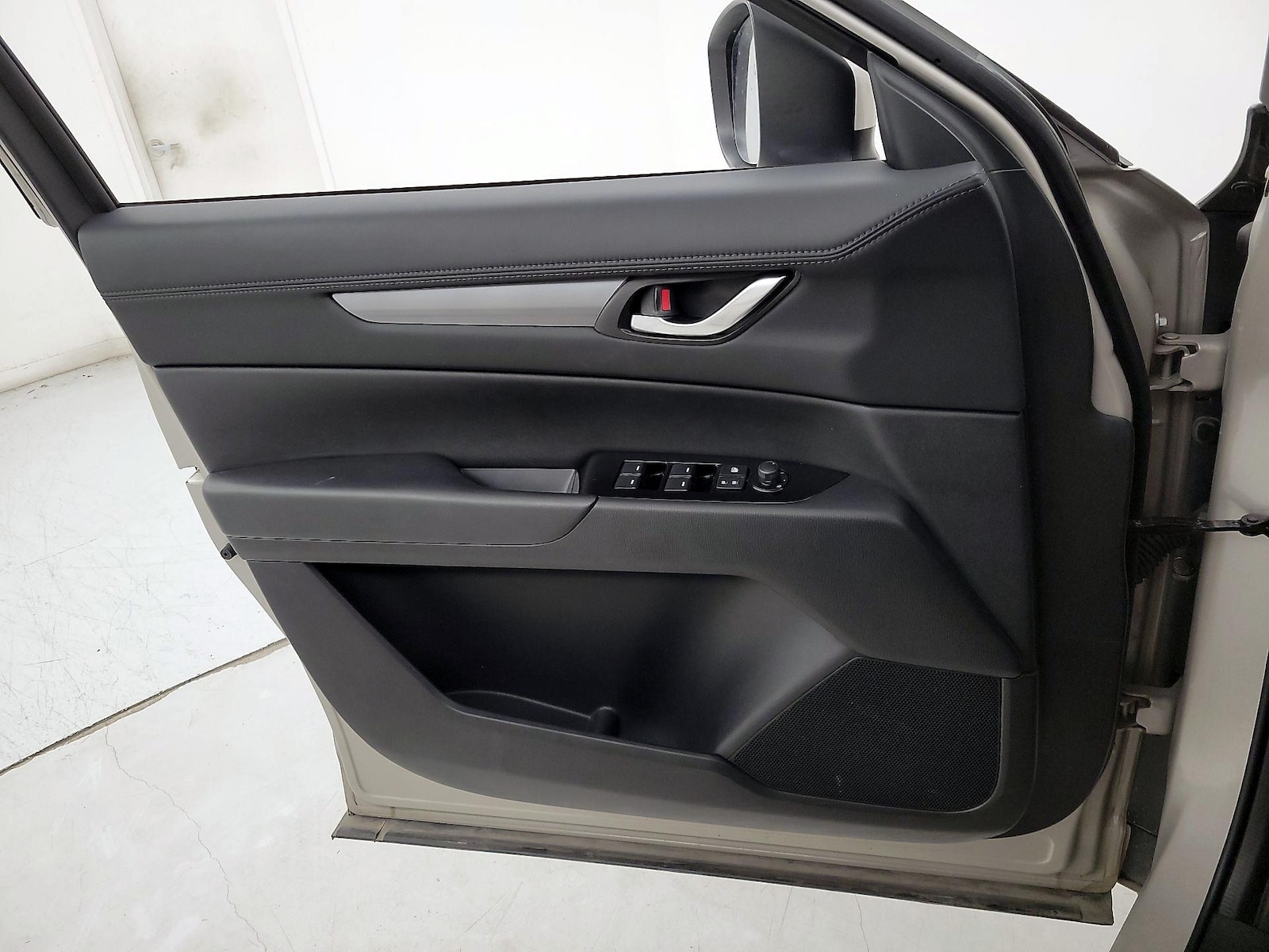 2025 Mazda CX-5 S Preferred package - Photo 13