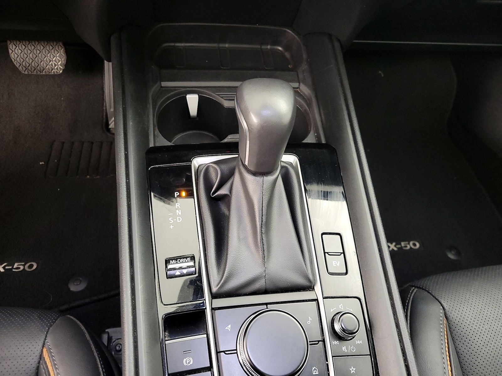 2025 Mazda CX-50 Premium - Photo 18
