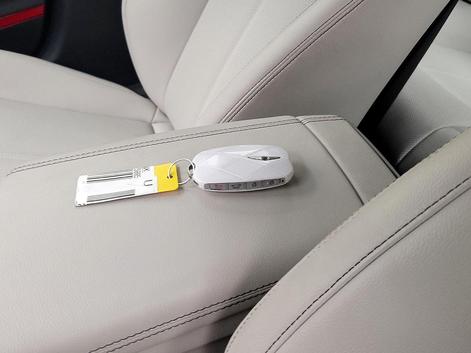 2025 GENESIS G70 Standard - Photo 23