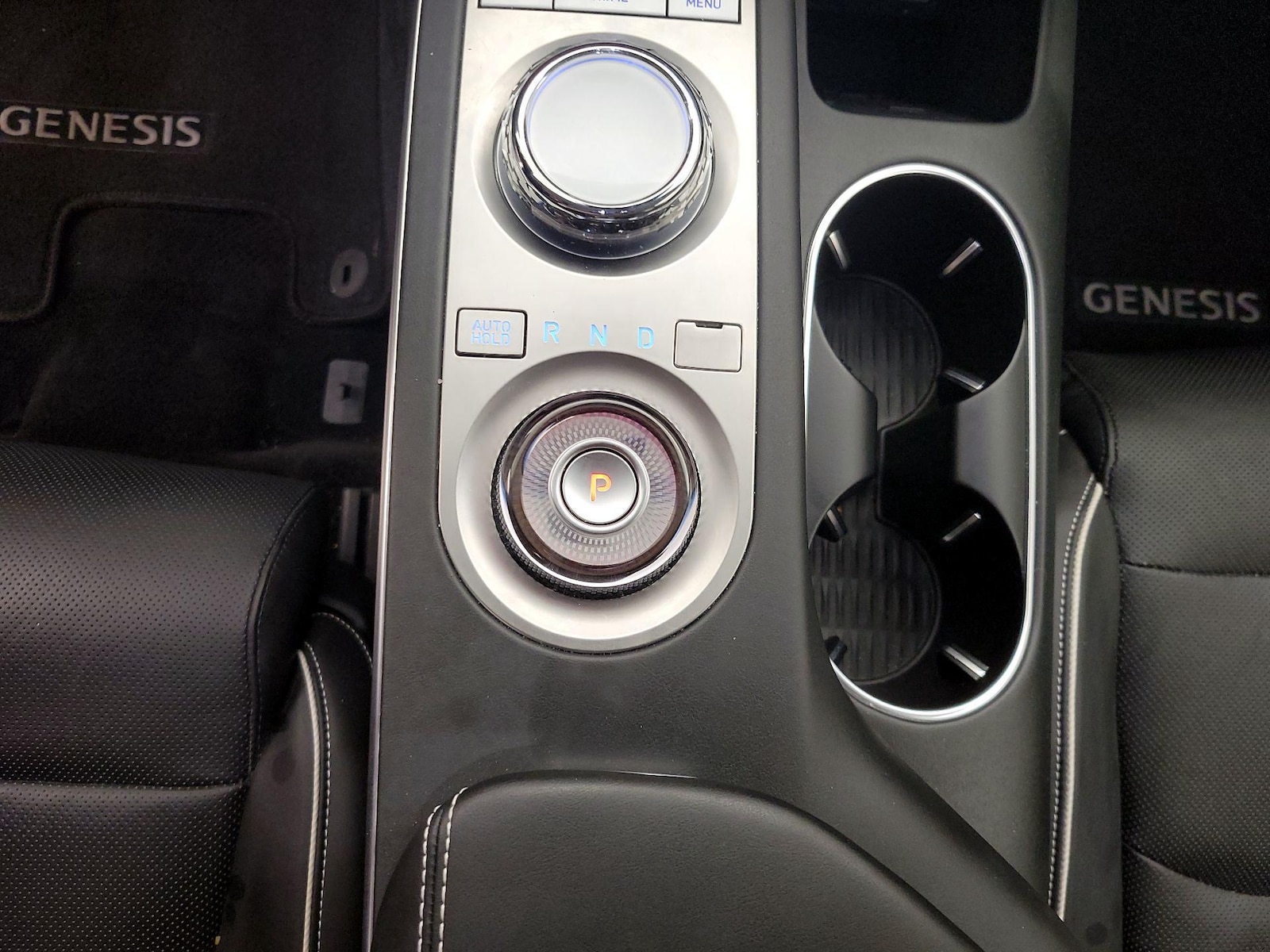 2024 GENESIS GV70 Advanced - Photo 19