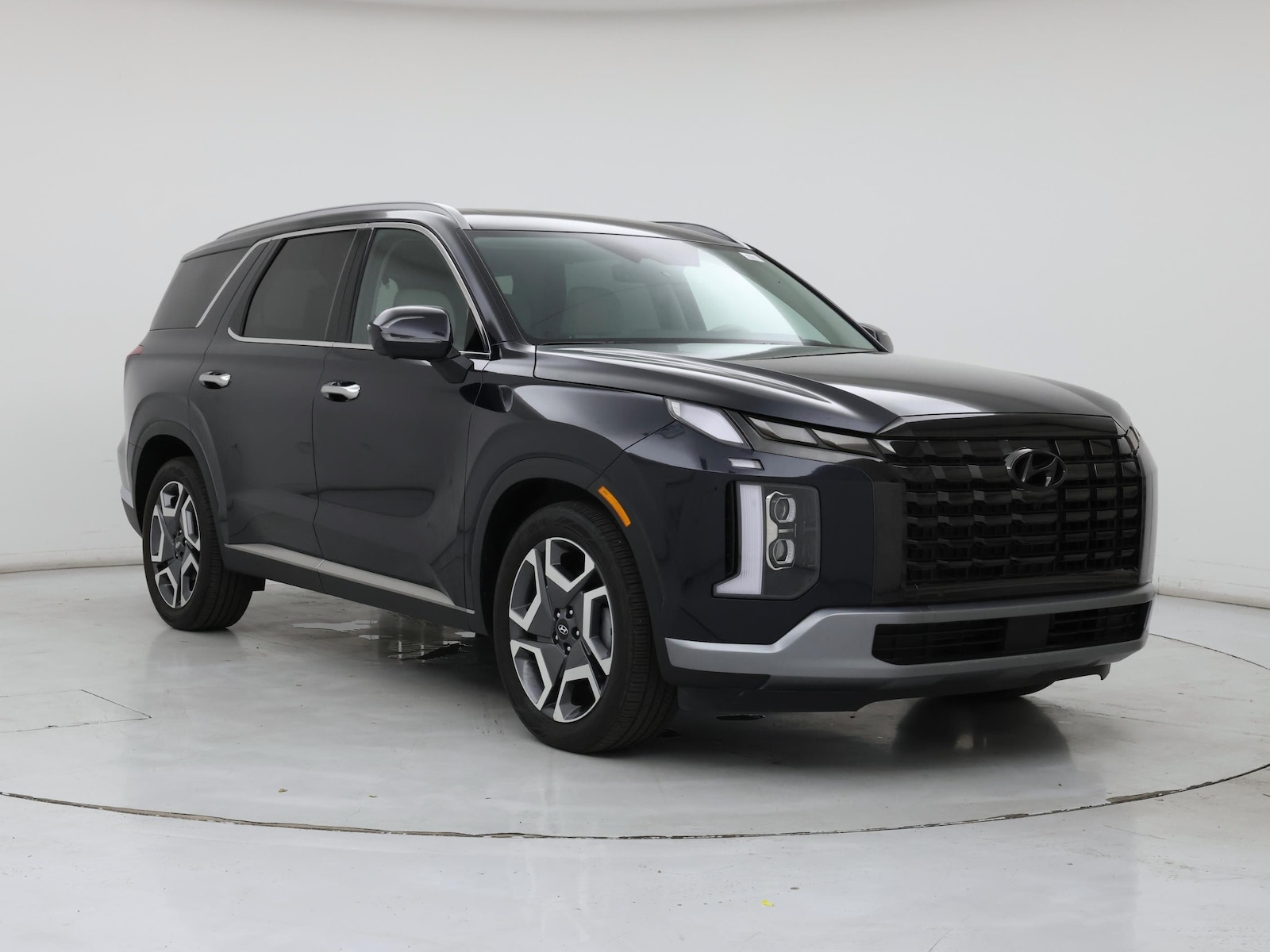 2024 Hyundai Palisade Limited - Photo 2