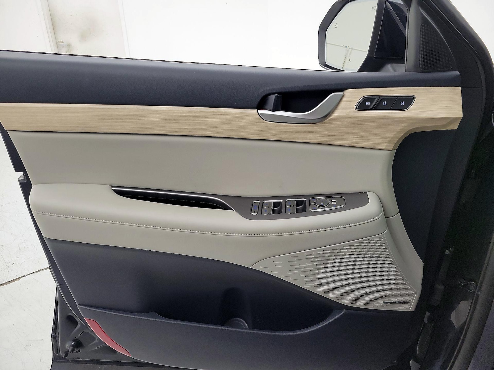 2024 Hyundai Palisade Limited - Photo 13
