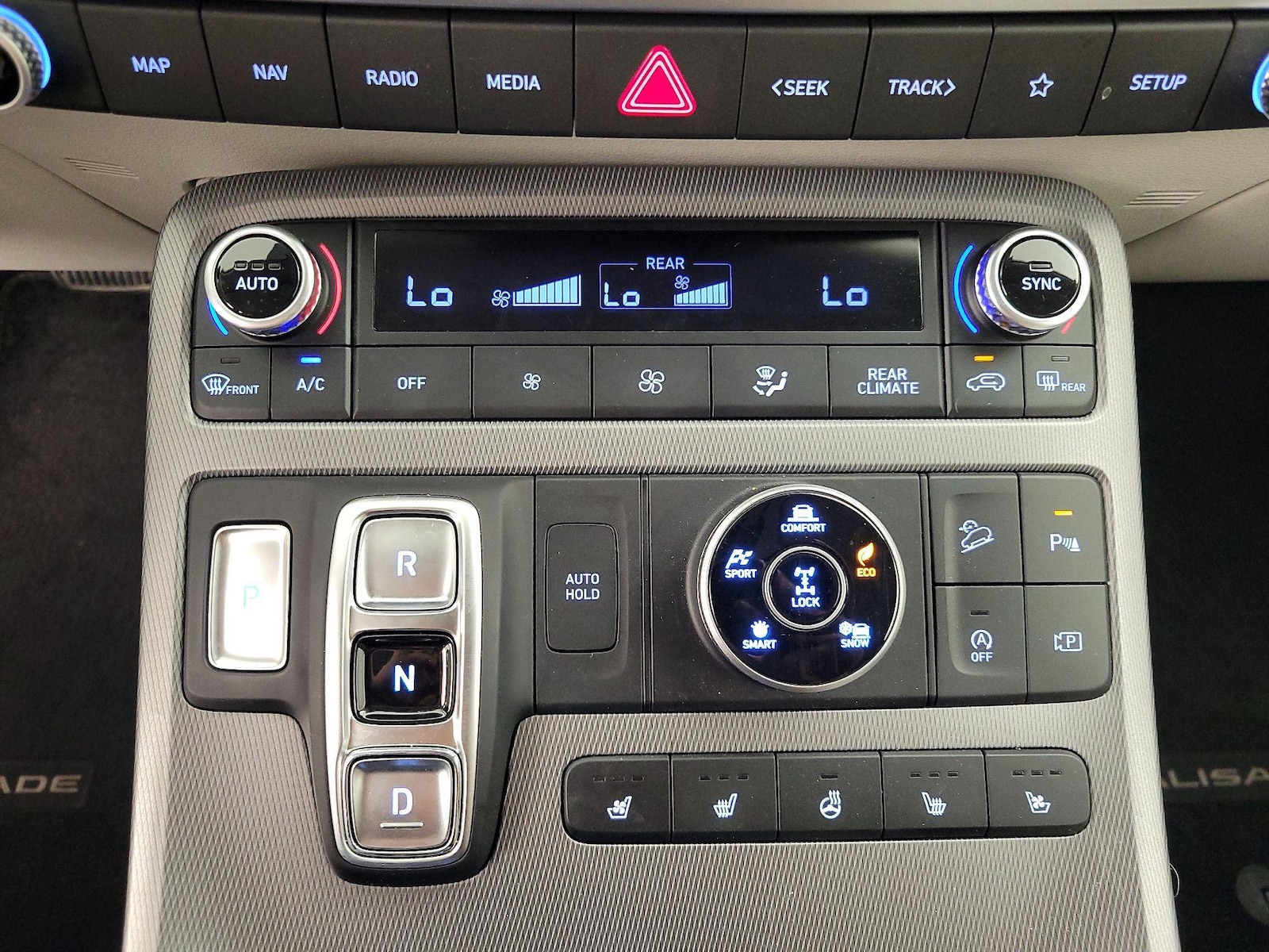 2024 Hyundai Palisade Limited - Photo 18