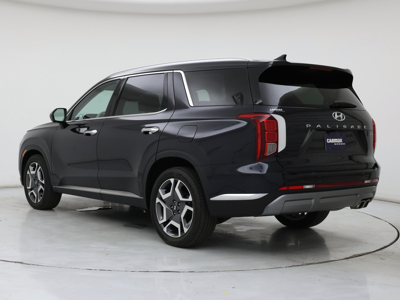 2024 Hyundai Palisade Limited - Photo 3