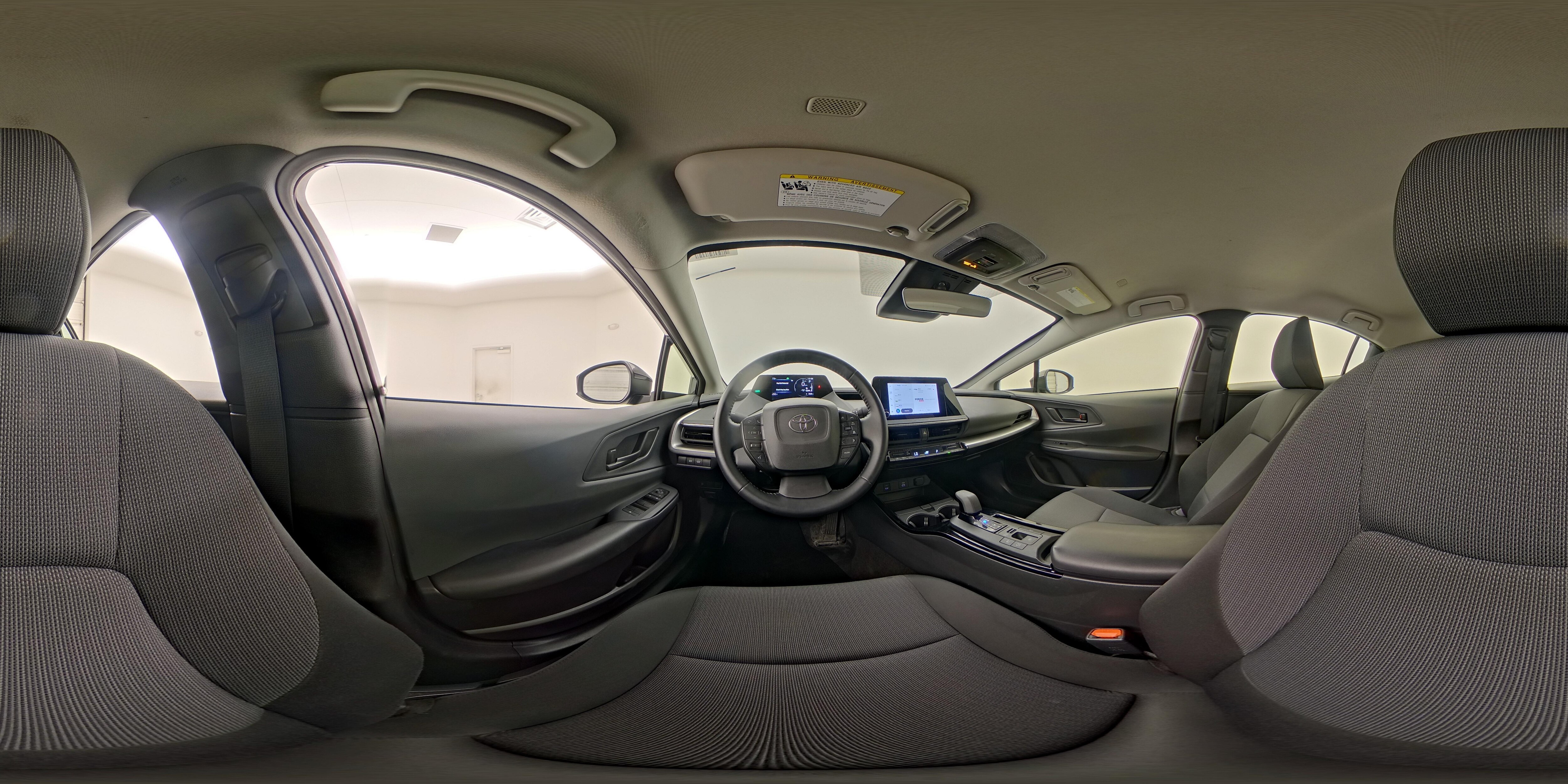 2025 Toyota Prius LE - Photo 26