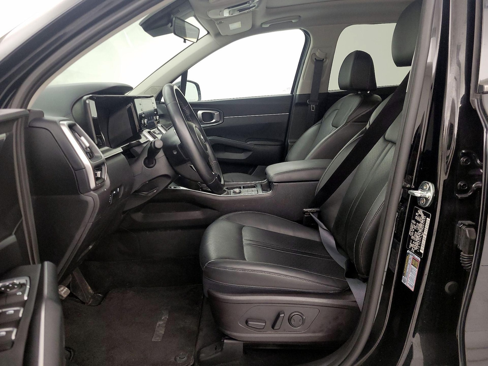 2021 Kia Sorento S - Photo 12