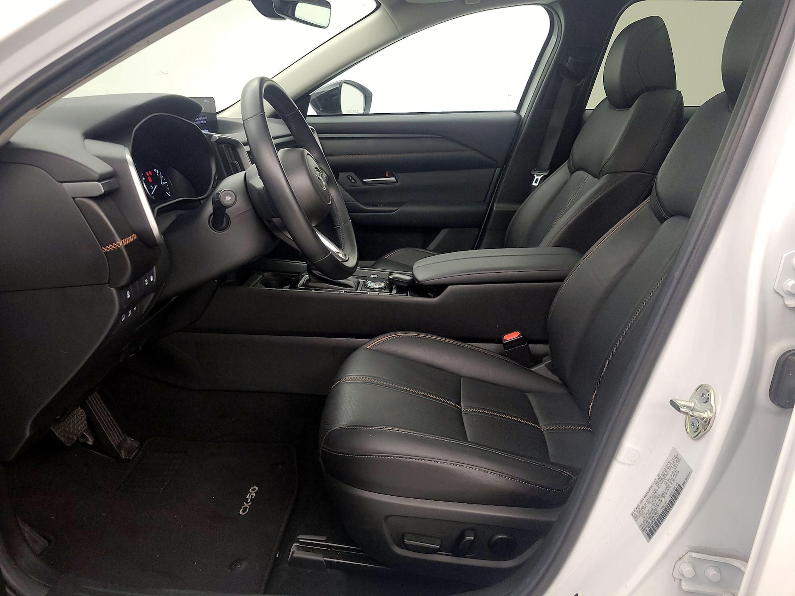 2025 Mazda CX-50 Premium - Photo 12