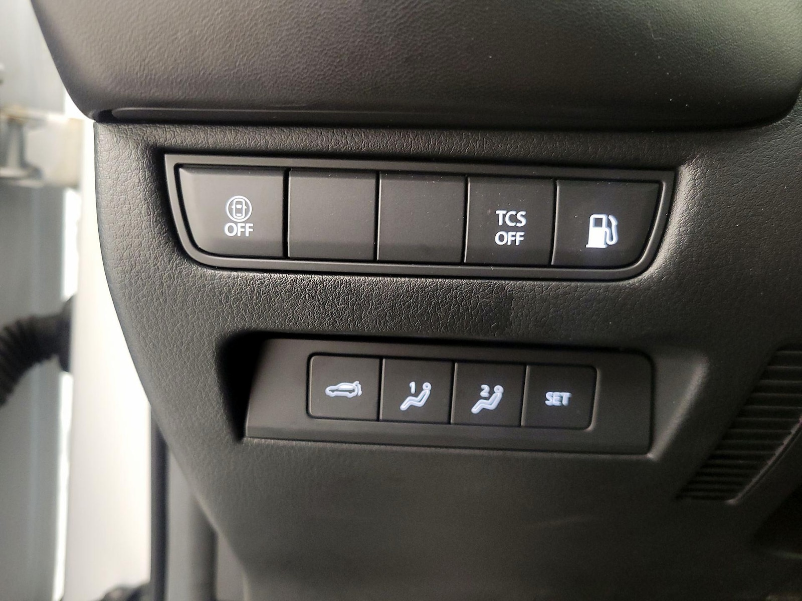 2025 Mazda CX-50 Premium - Photo 14