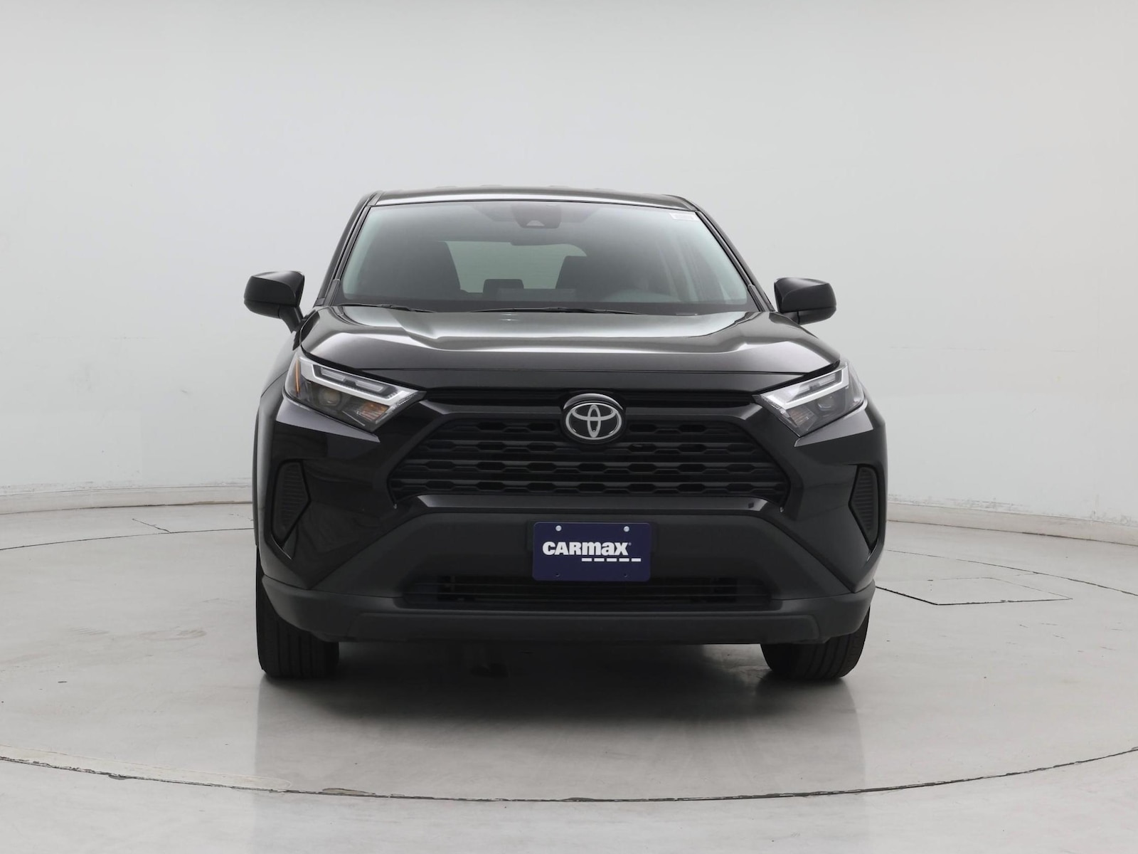 2025 Toyota RAV4 LE - Photo 6