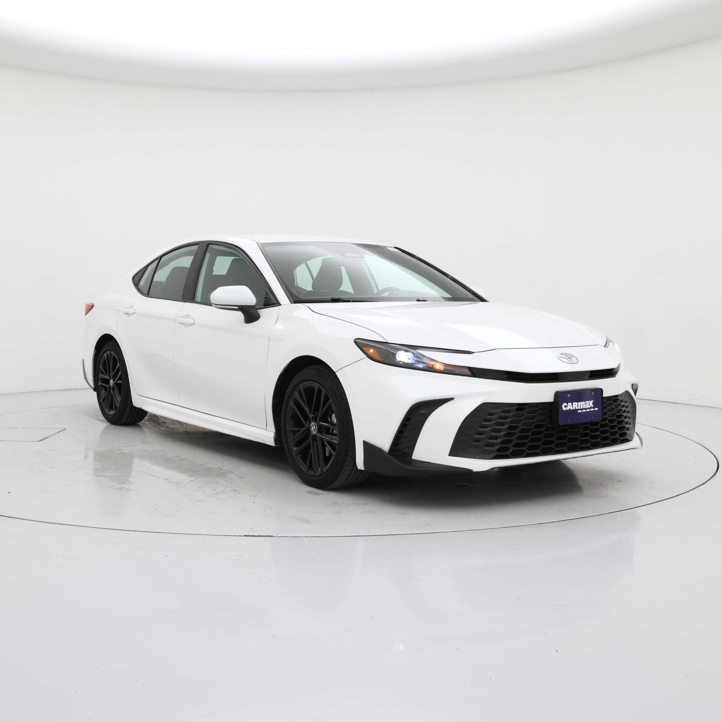 White 2025 Toyota Camry Sedan Front-Wheel Drive Automatic