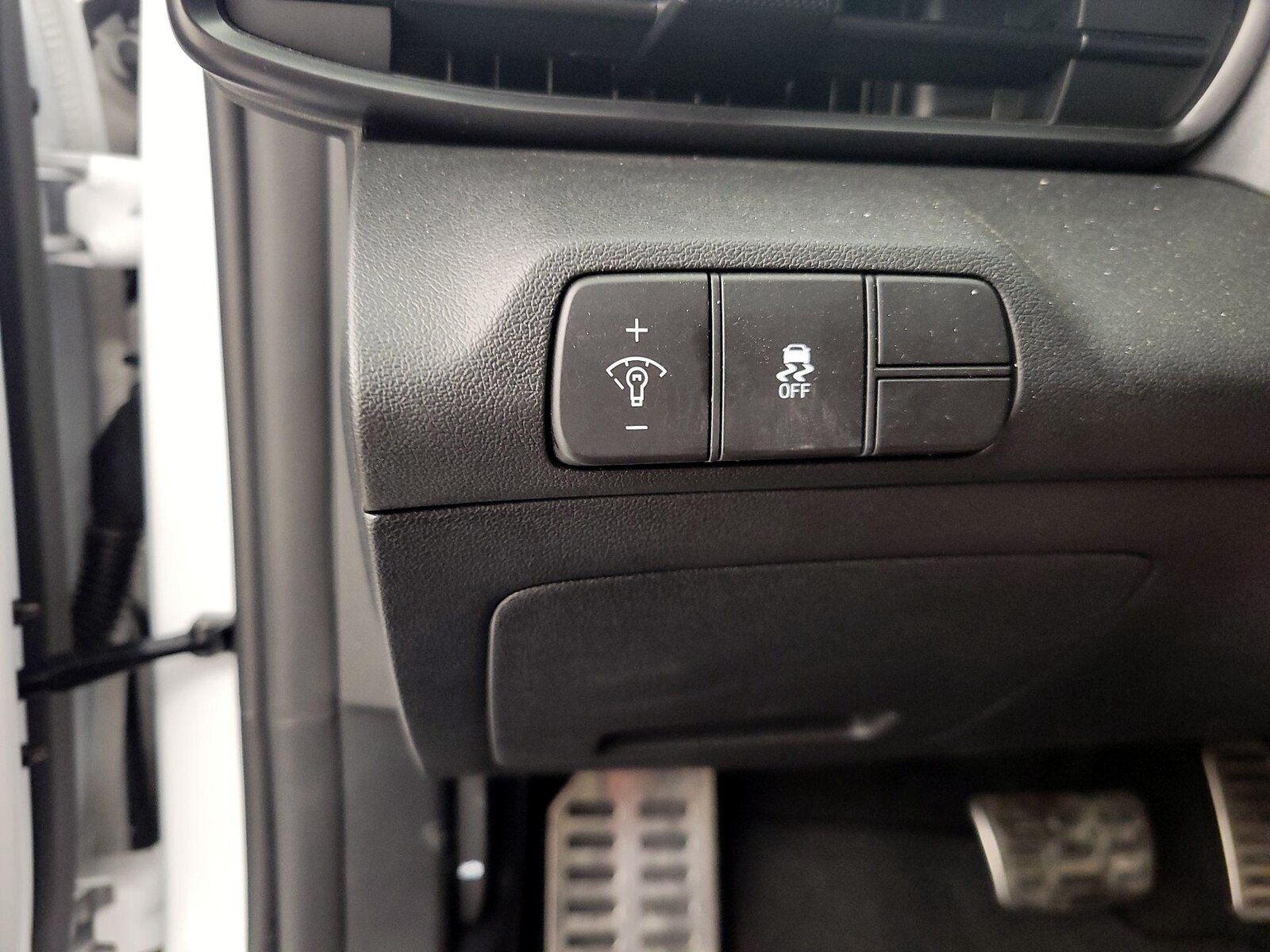 2026 Hyundai Elantra SEL - Photo 14
