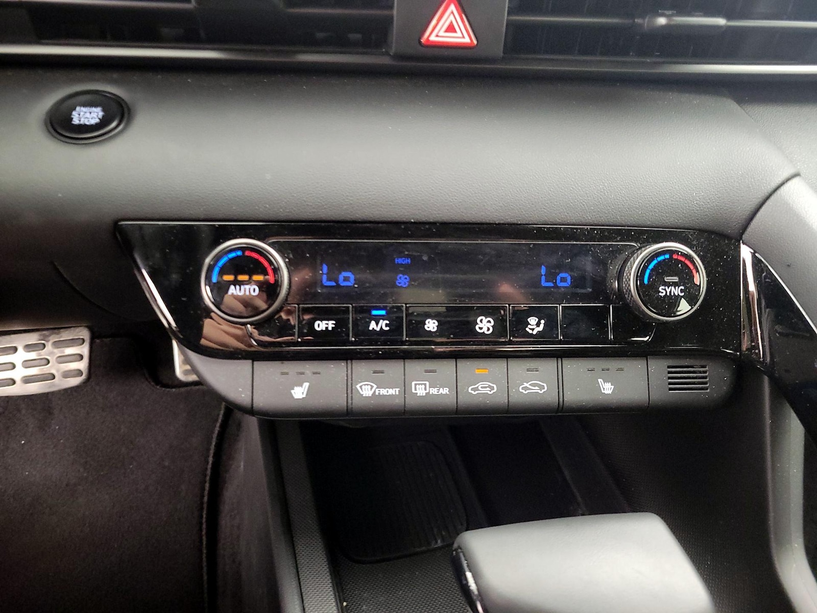 2026 Hyundai Elantra SEL - Photo 17