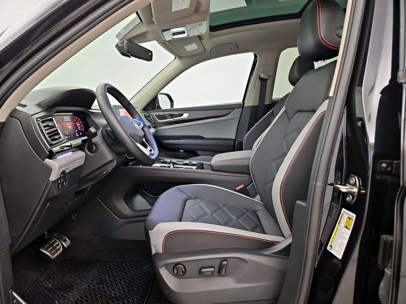 2025 Volkswagen Atlas Atlas Peak Edition - Photo 12