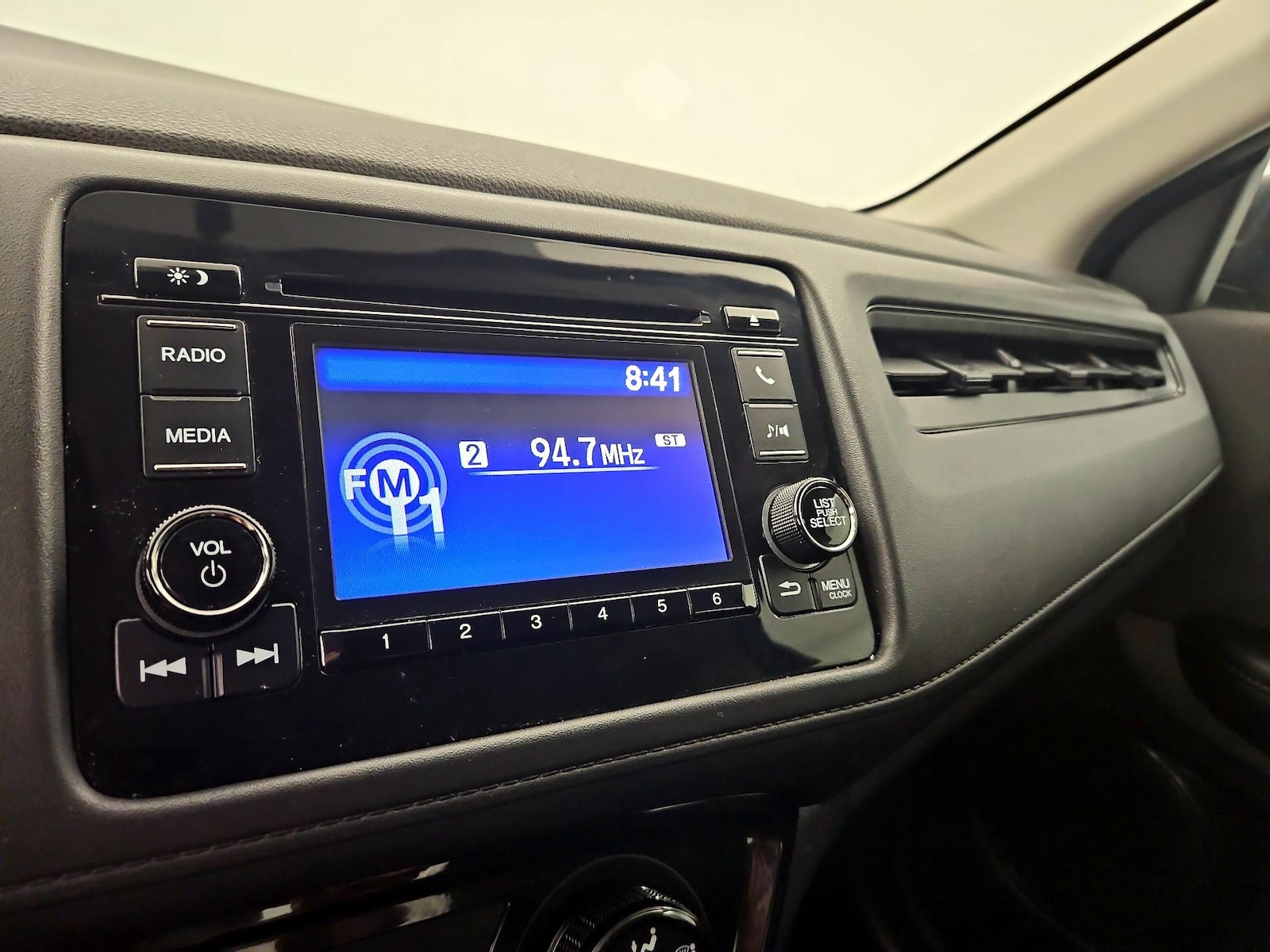 2020 Honda HR-V LX - Photo 16