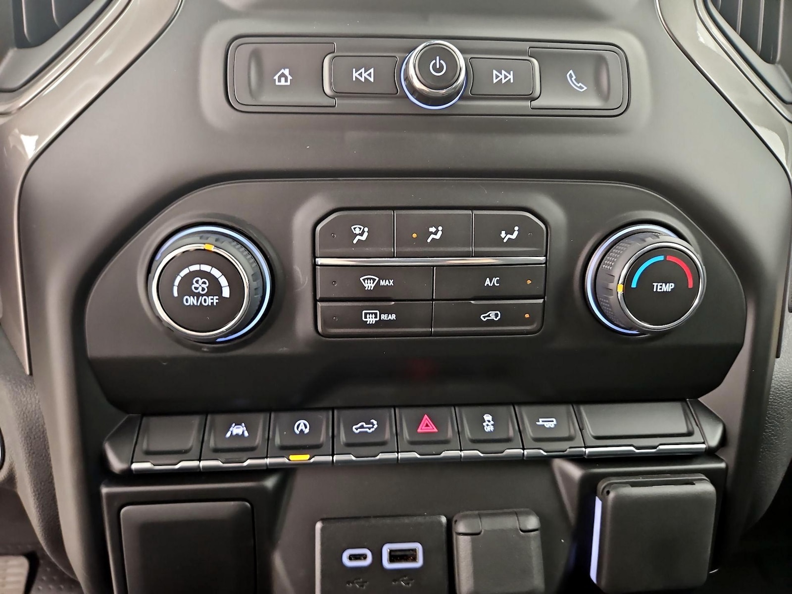 2026 Chevrolet Silverado 1500 Custom - Photo 17