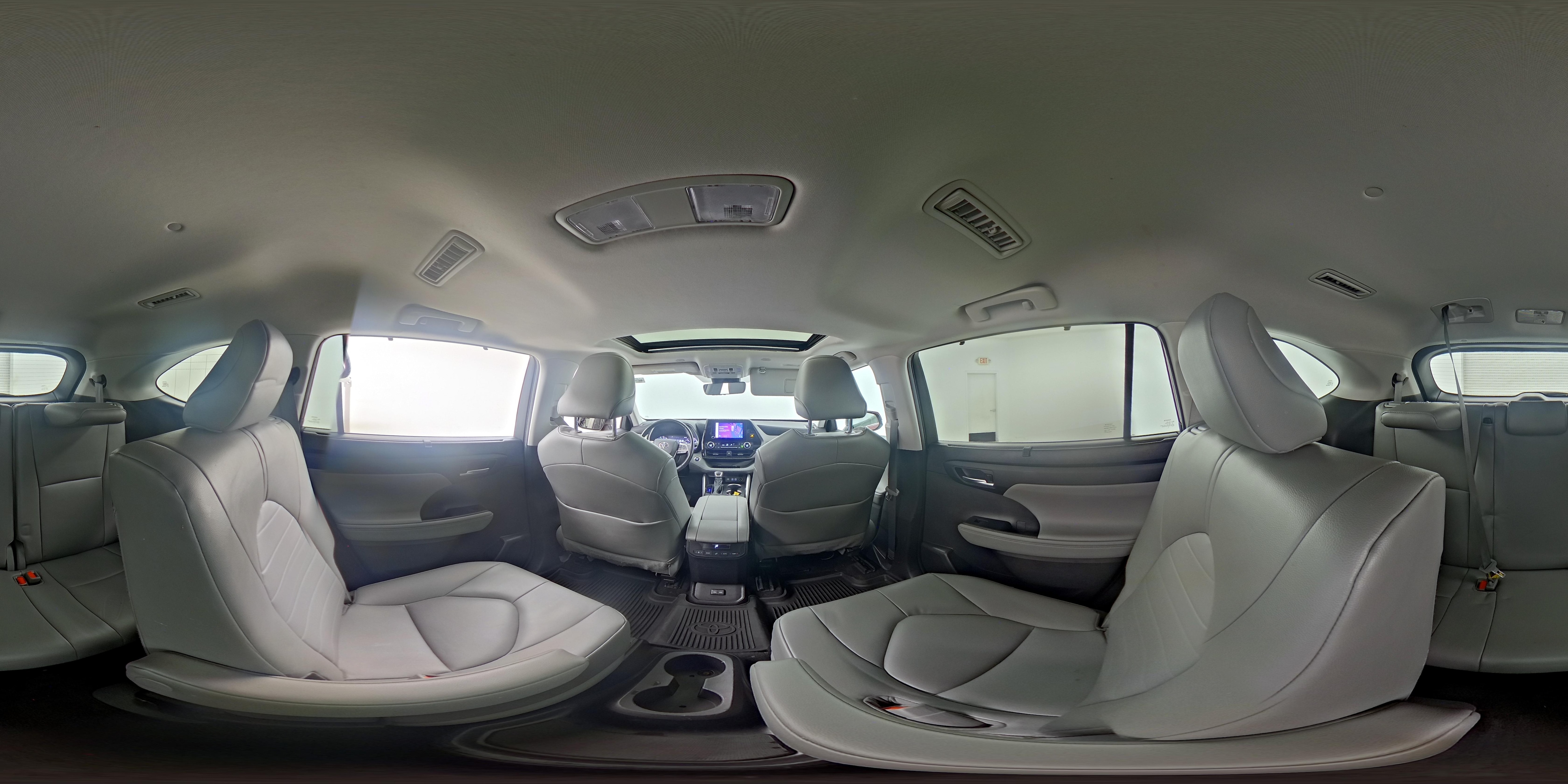 2023 Toyota Highlander XLE - Photo 29
