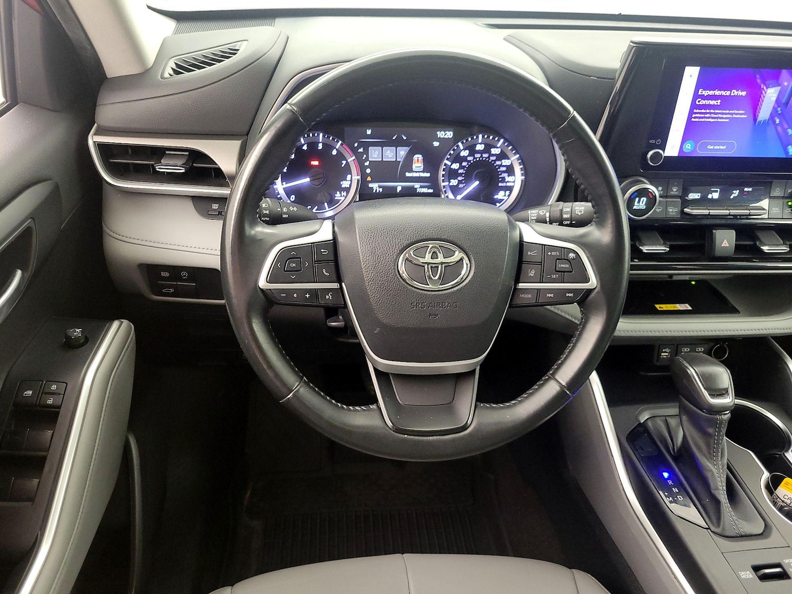 2023 Toyota Highlander XLE - Photo 11