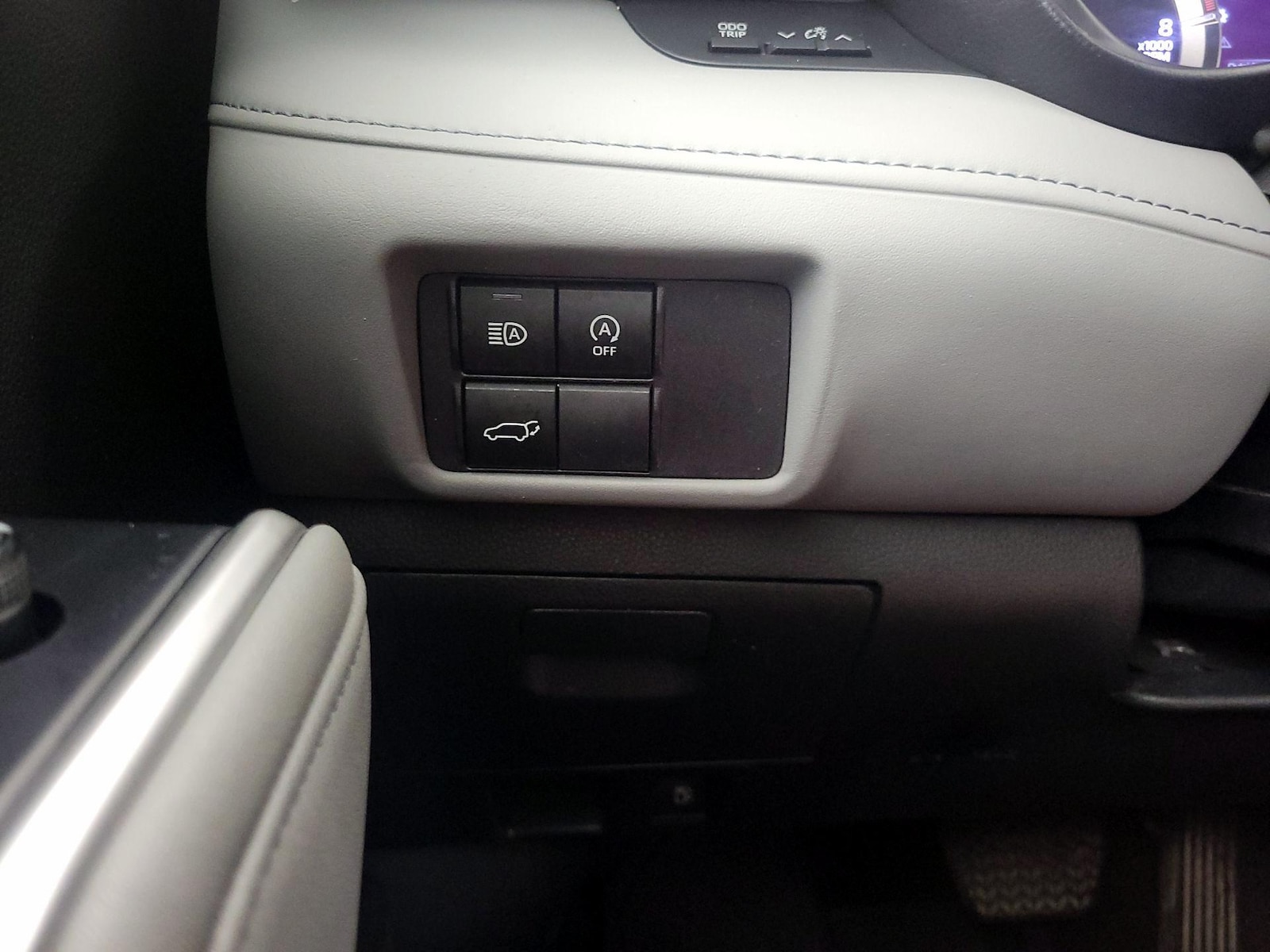 2023 Toyota Highlander XLE - Photo 14