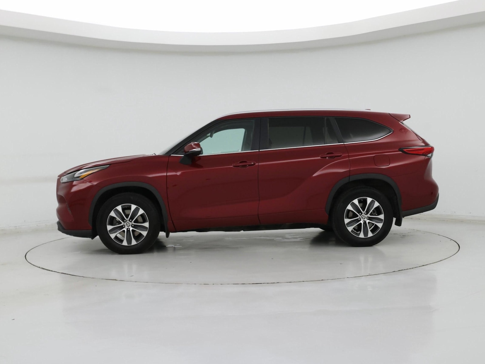 2023 Toyota Highlander XLE - Photo 4
