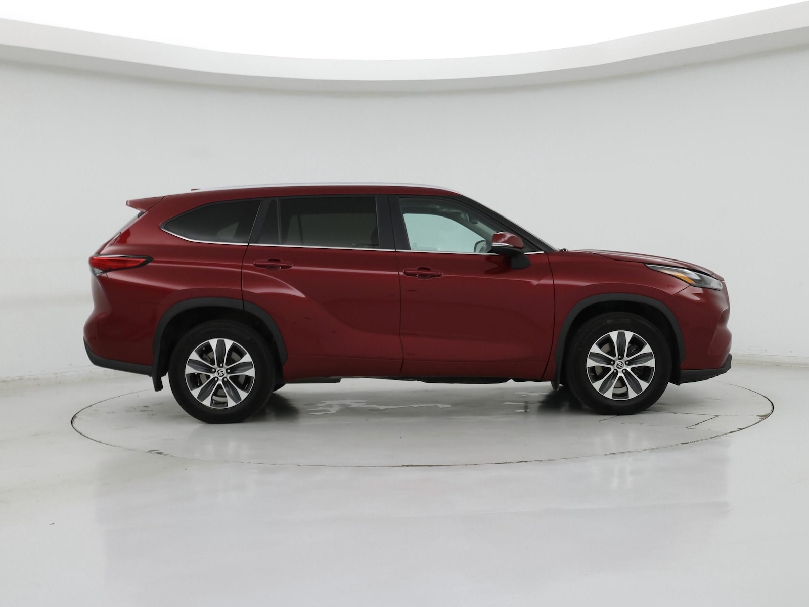 2023 Toyota Highlander XLE - Photo 8