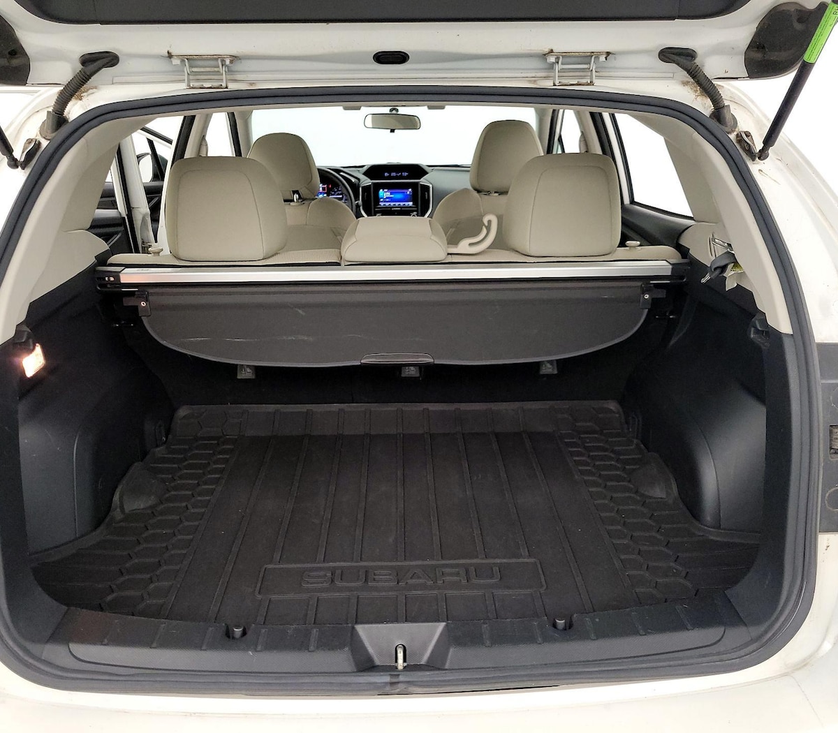 Trunk/Cargo (Seats Up)