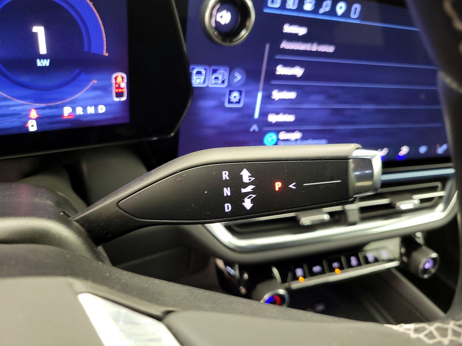 2025 Chevrolet Equinox EV LT - Photo 18