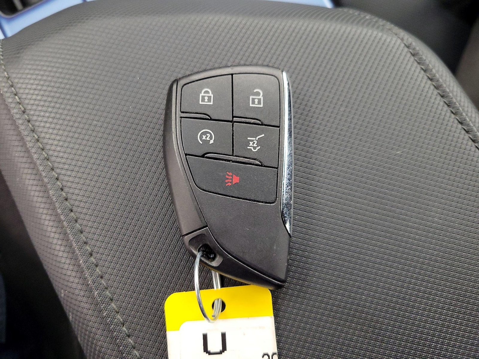 2025 Chevrolet Equinox EV LT - Photo 23