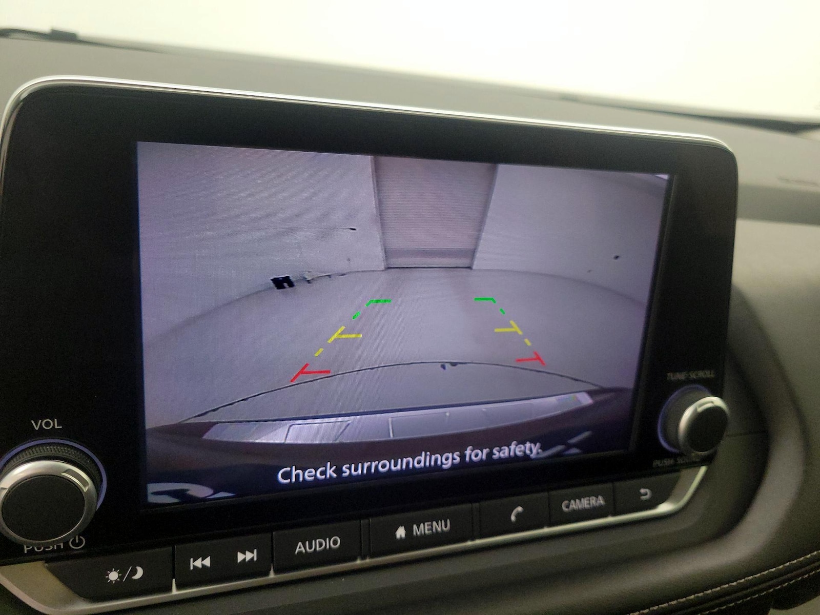 2025 Nissan Rogue SV - Photo 15