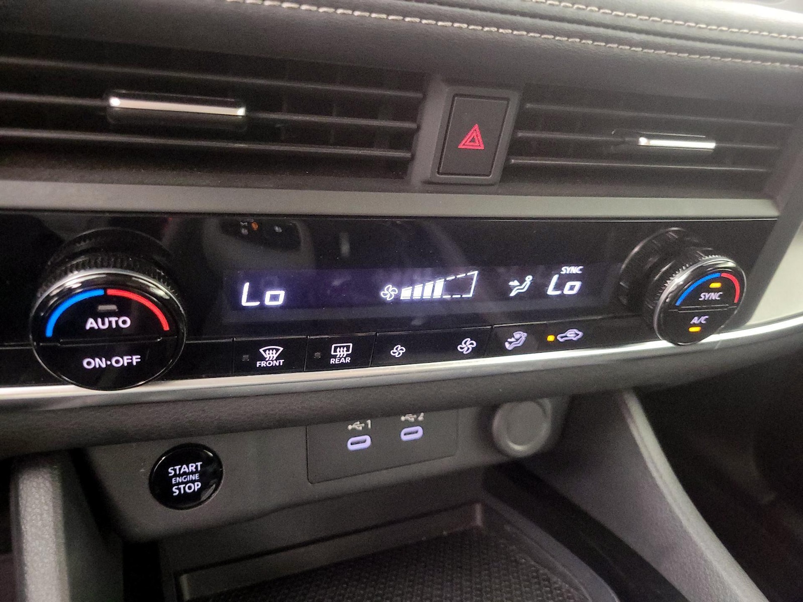 2025 Nissan Rogue SV - Photo 17