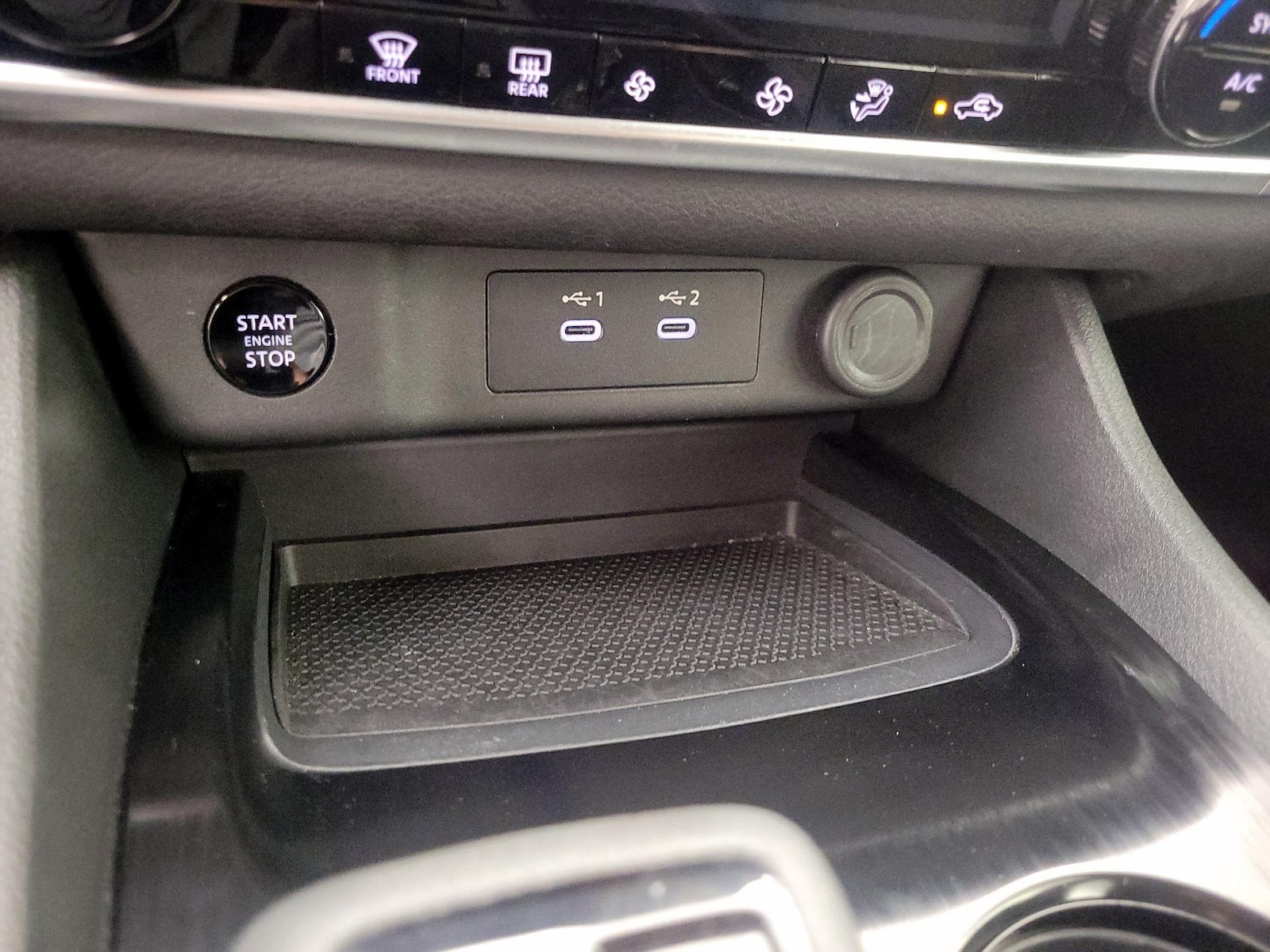 2025 Nissan Rogue SV - Photo 19