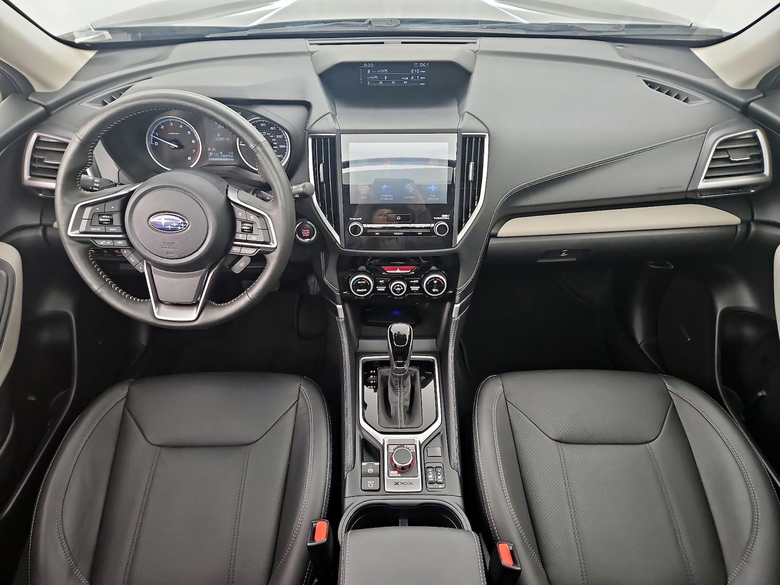 2024 Subaru Forester Limited - Photo 10