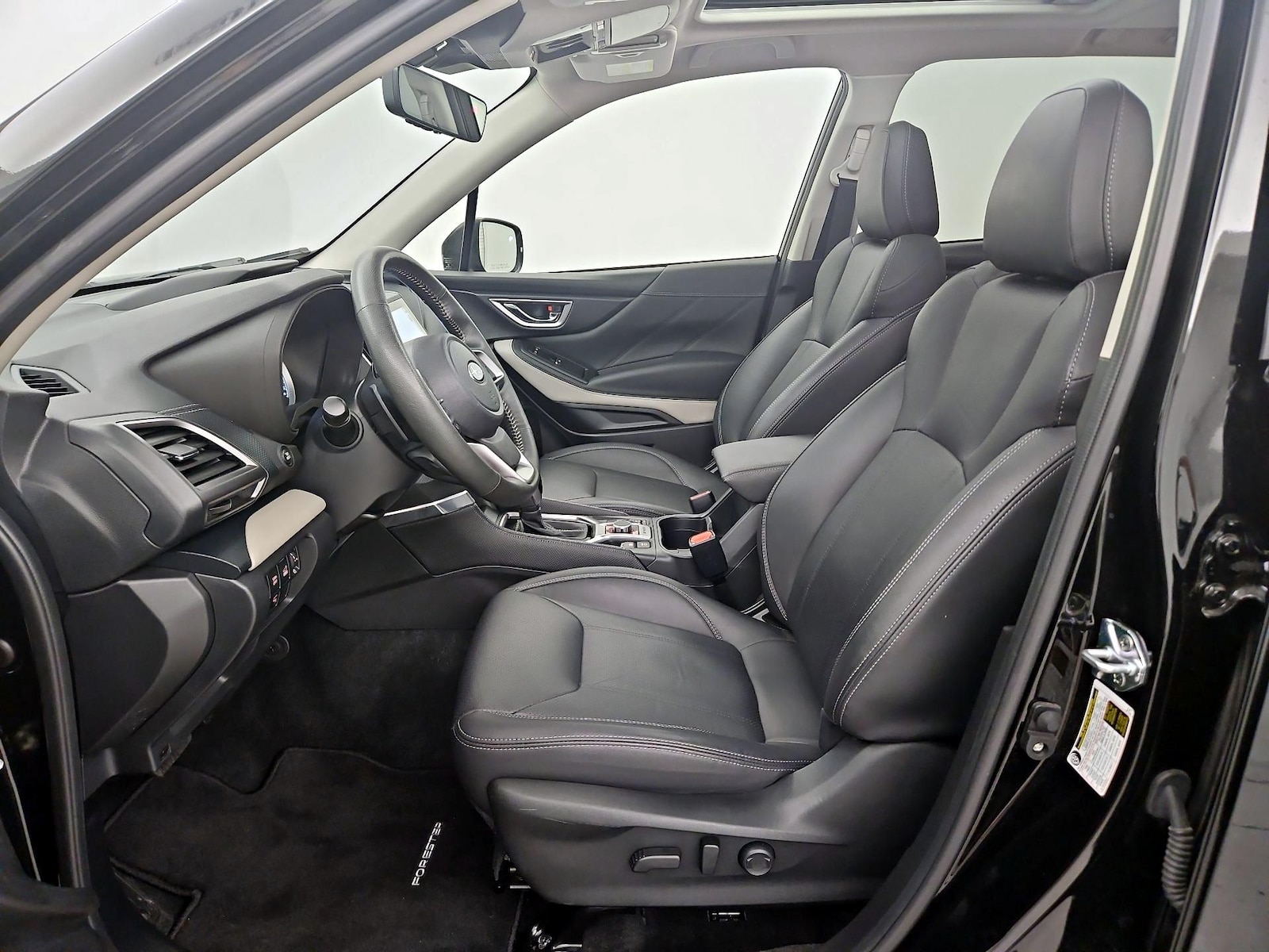 2024 Subaru Forester Limited - Photo 12